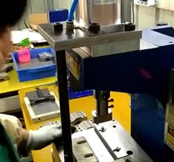 山東氣液增壓缸10噸-某壓印標記設備廠家 山東氣液增壓缸10噸-某壓印標記設備廠家