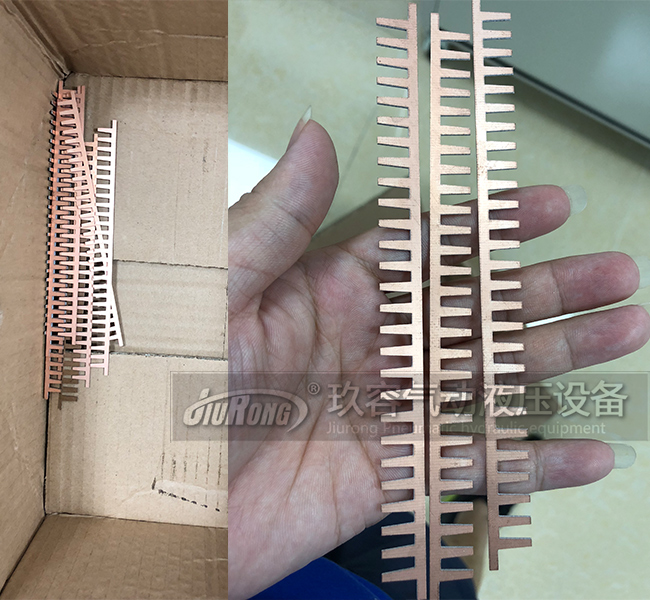 鍍銅產品沖斷前的樣子 鍍銅產品沖斷前的樣子