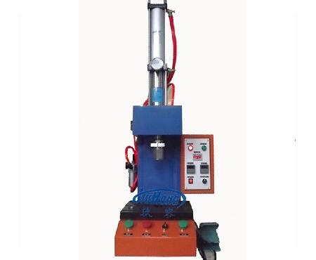 氣液增壓鉚合機 氣液增壓鉚合機