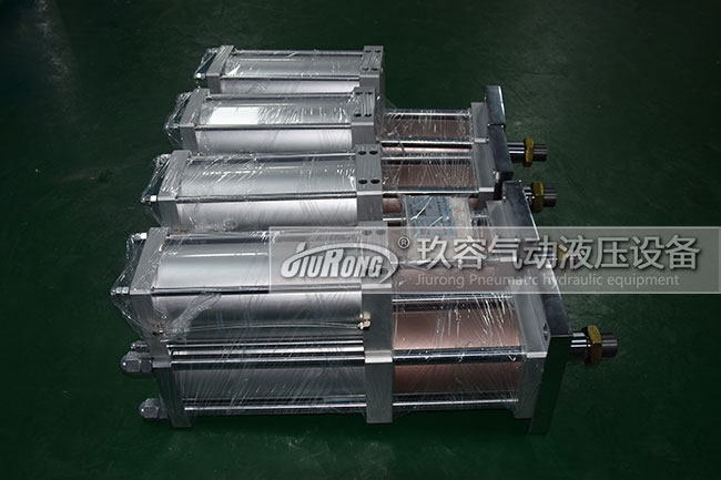 30噸通用型氣液增壓缸側面 30噸通用型氣液增壓缸側面