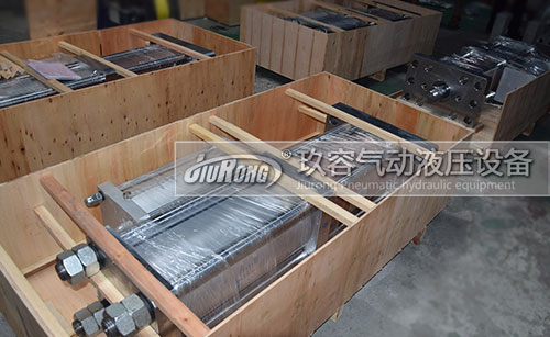 80噸標準型氣液增壓缸產品圖 80噸標準型氣液增壓缸產品圖