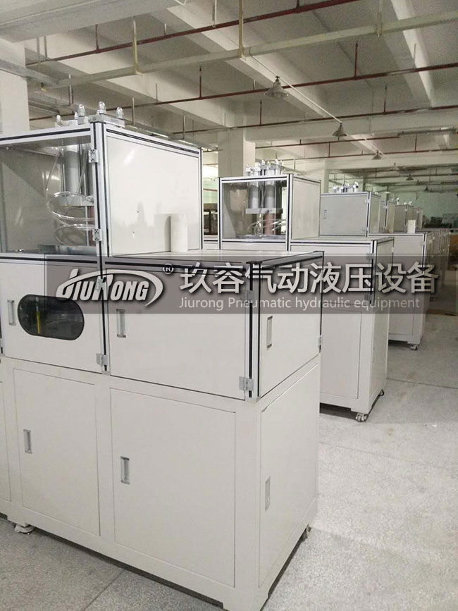 鋰電池極耳成型機(自動入殼機) 鋰電池極耳成型機(自動入殼機)