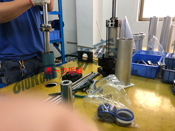 進一步拆卸氣液增壓缸產品 進一步拆卸氣液增壓缸產品