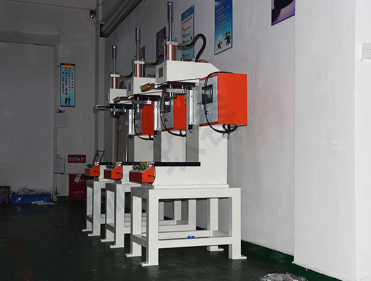 氣液增壓缸壓力機 氣液增壓缸壓力機