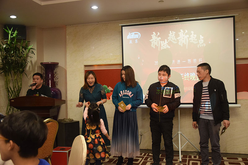 二等獎(jiǎng) 二等獎(jiǎng)