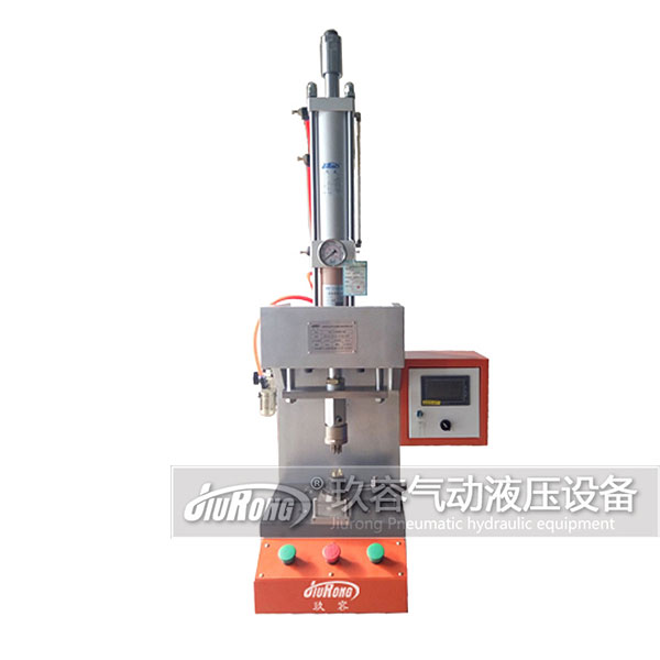 半弓型預(yù)壓行程可調(diào)氣液壓力機(jī) 半弓型預(yù)壓行程可調(diào)氣液壓力機(jī)